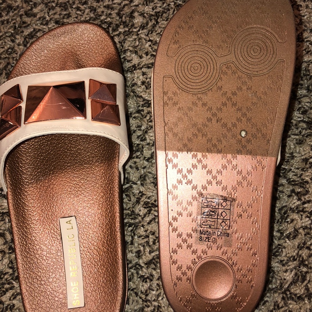 shoes - Picture 4 of 4